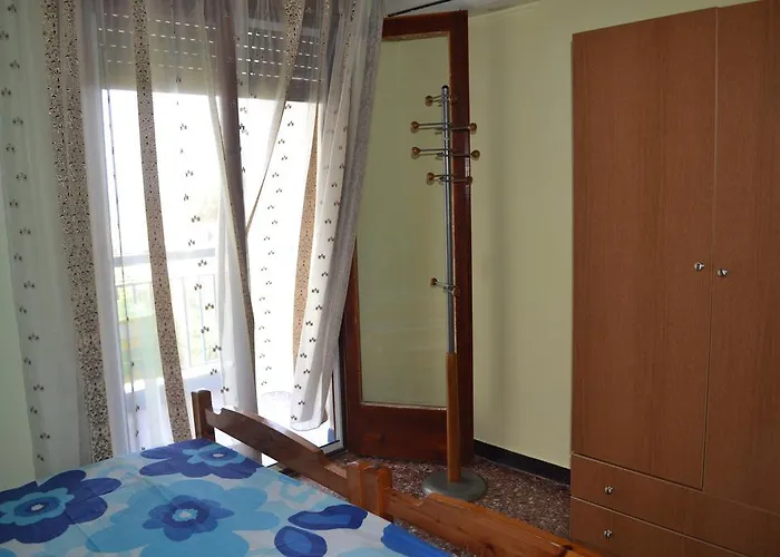 House Souzanna Toróni