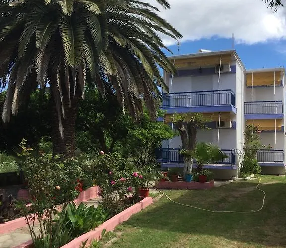 House Souzanna Apartman *