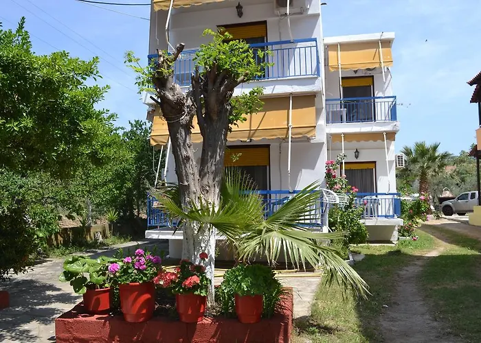 House Souzanna * Toróni